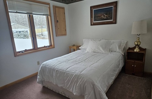 Isle Cabin | Mille Lacs Lake eastside cabin with stunning sunsets!