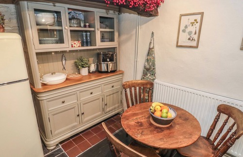Newport Cottage | MILLFIELD, family friendly, with open fire in Newport, Pembrokeshire
