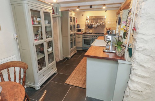 Newport Cottage | MILLFIELD, family friendly, with open fire in Newport, Pembrokeshire