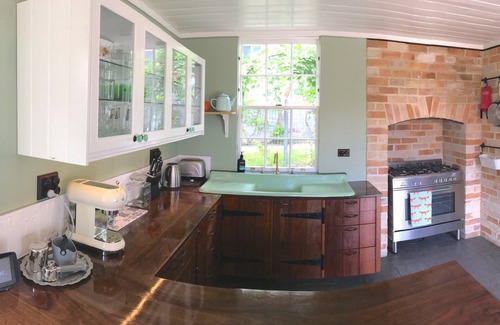 Milton House | Milton - Donovans Cottage, 1870 - dog friendly