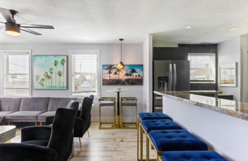 Smith's Memento House | Mini Boutique Hotel - THE ELLA by EVRH