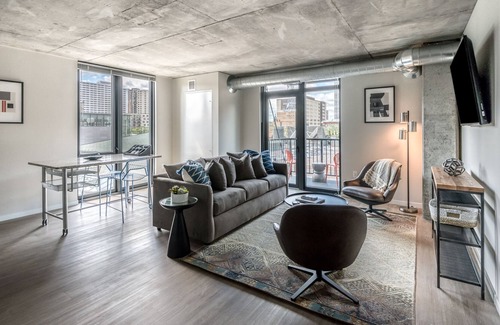 Downtown Minneapolis Apartment | Mint House Minneapolis - Downtown West