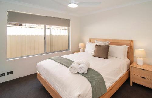 Busselton House | Minutes from Town and the Beach