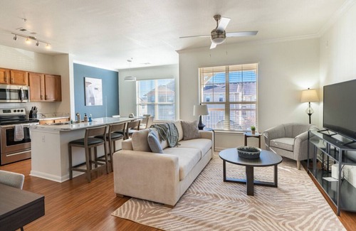 Aurora Apartment | Minutes from USHealth Clinic! Washer/Dryer,parking, pet friendly & all amenities