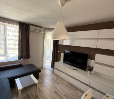 Varna Apartment | "Mir" cozy apt.