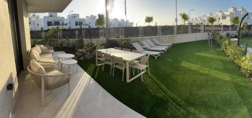 Torre-Pacheco Apartment | Mirador Lago Azul - Santa Rosalia Lake & Life Resort, heated pool, gym, ground floor, terrace, garden