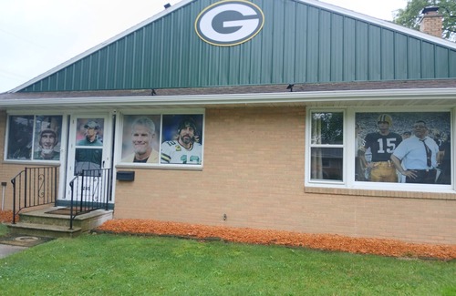Green Bay House | Miss Liberty Lambeau