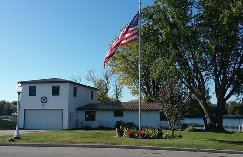 Cassville House | Mississippi Riverfront Relaxation