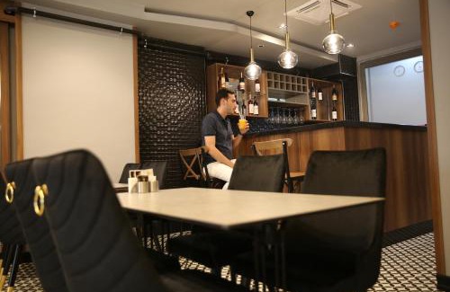 Old Town Hotel | Mithras Hotel