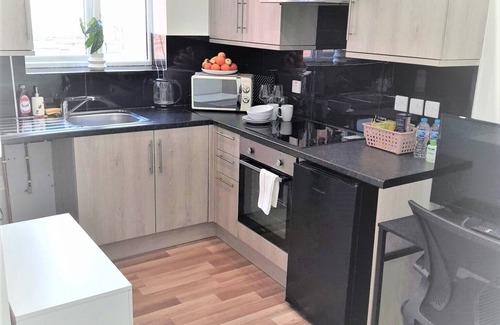 Walpole Apartment | MJ Serviced apartment - West London 55 - Next to Tube Station