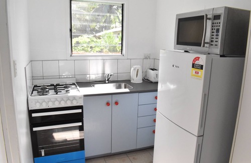 Takitumu District Apartment | MM Studio 1 - Great Value for Stunning Beach