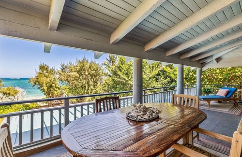 Kahuku House | Moani Kai - Beachfront,Gated,Hot tub,Pickleball Ct