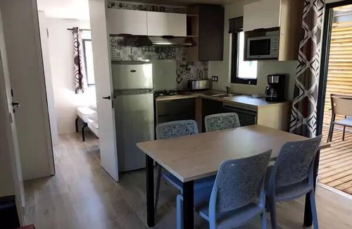 Sadirac House | Mobil-Home Tribu 6 Rooms 10 People Air-conditioned + TV 3sdb