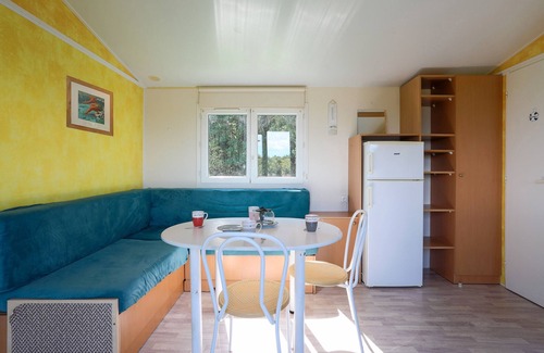 Coatascorn House | Mobile Home 'Entre Terre Et Mer' with Private Terrace and Private Garden