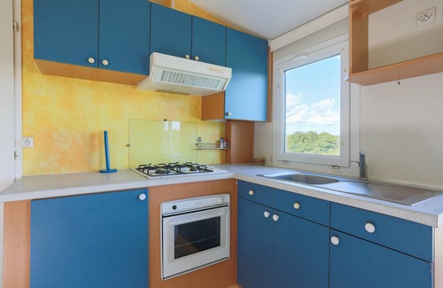 Coatascorn House | Mobile Home 'Entre Terre Et Mer' with Private Terrace and Private Garden