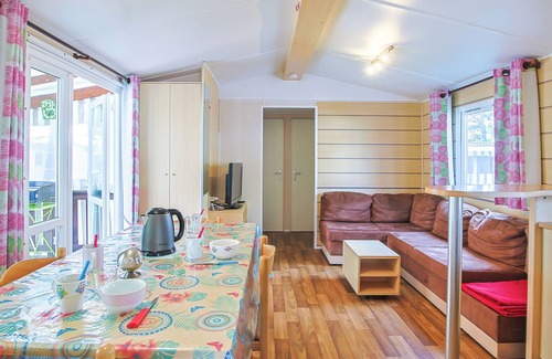 Saint-Jean-de-Monts RV Rental | Mobile Home 'Mobilhome Tout Équipé Bois Masson' with Shared Pool and Shared Terrace