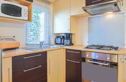 Saint-Jean-de-Monts RV Rental | Mobile Home 'Mobilhome Tout Équipé Bois Masson' with Shared Pool and Shared Terrace