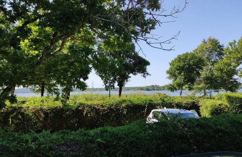 Aureilhan House | Mobile home in a shady campsite on the shores of Lake Aureilhan Camping Marvilla*