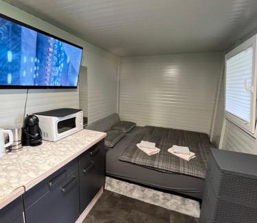 Hrastnik Apartment | Mobile house T&N