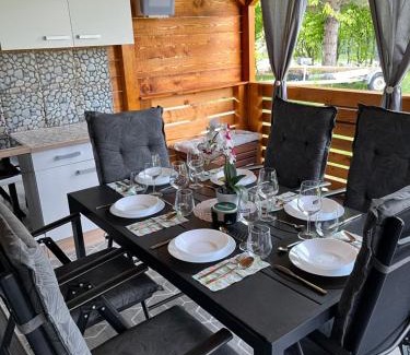 Hrastnik Apartment | Mobile house T&N