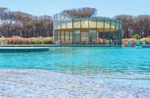 Zona XXXIV Casal Palocco House | Mobilehome with pool and restaurant