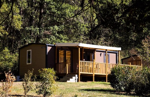Servies House | Mobilheim Grashopper 32m2 5 Personen