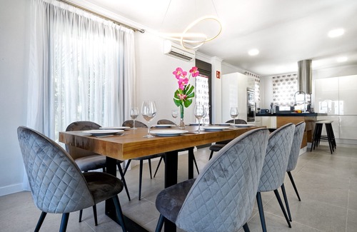 Maspalomas Villa | Modern villa with sea views, private pool, jacuzzi, pool bar, bbq