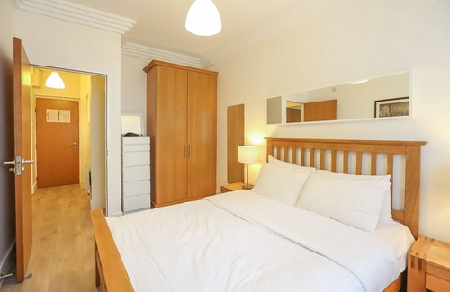 North Wall Apartment | Modern 1 bedroom apartment in IFSC within 15 minutes walk to Dublin city centre