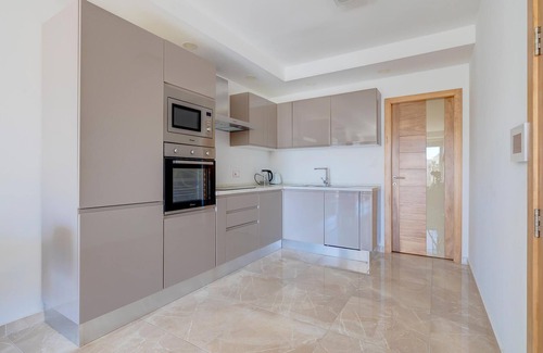 Swieqi Apartment | Modern 1BR Apartment in Central St Julian s