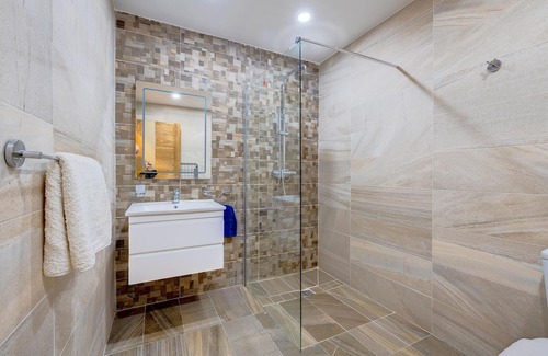 Swieqi Apartment | Modern 1BR Apartment in Central St Julian s