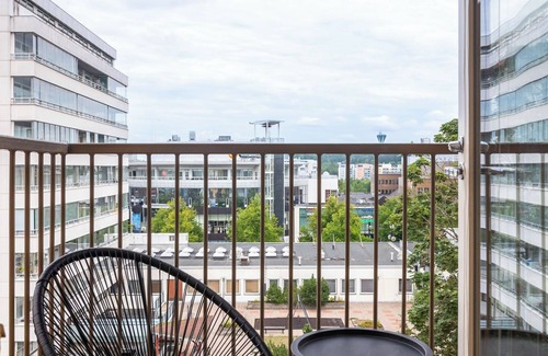 Lahti Apartment | Modern 1BR Home with Sauna & Balcony