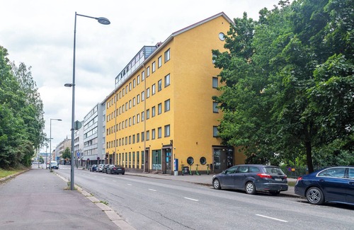 Lahti Apartment | Modern 1BR Home with Sauna & Balcony