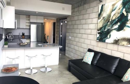 University Heights Apartment | Modern 2 Bdrm w/Parking in the Heart of Hillcrest