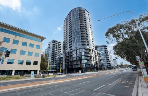 Phillip Apartment | Modern 2-Bed Apartment with Premium Amenities