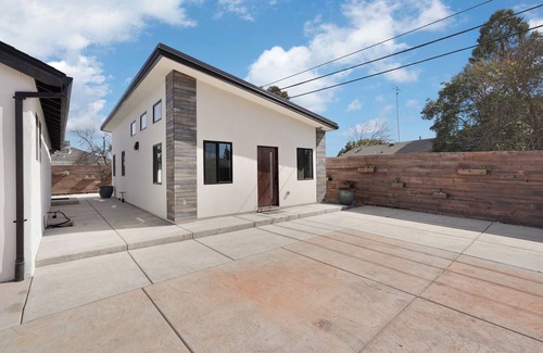 Northgate Cottage | Modern 2BR Cottage