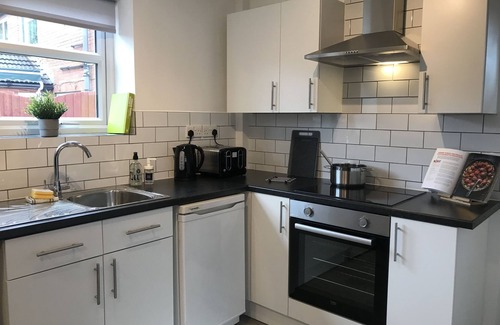 Bamber Bridge House | Modern 3-bed House With Parking Bamber Bridge, Preston