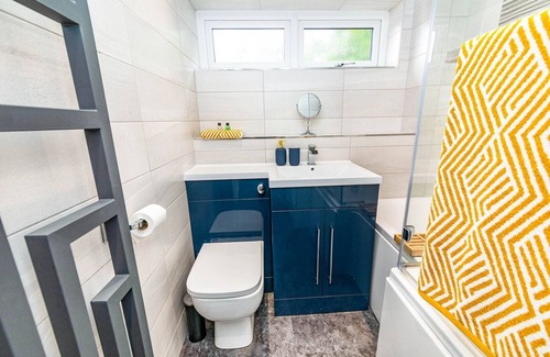 Little Hay House | Modern 3 Bedroom House NEC Contractors and Leisure