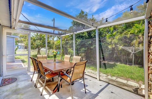 Royal Harbor House | Modern 3 BR/2 Bath home minutes from beach & downtown 5th Ave Naples!