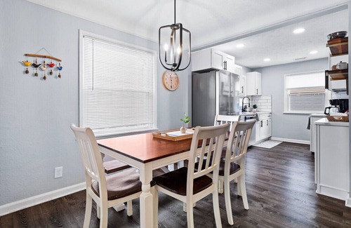 Parma Heights Apartment | Modern 3Bed Home Near CLE With Private Backyard