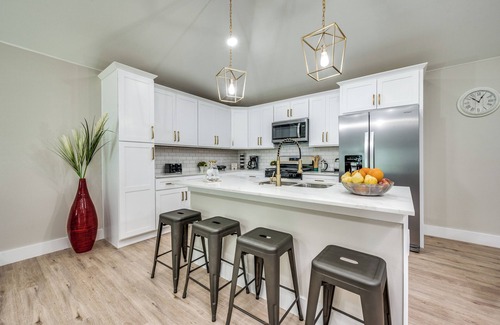 Irving Apartment | Modern 4BR/2B Home, with HotTub, Near DFW Airport