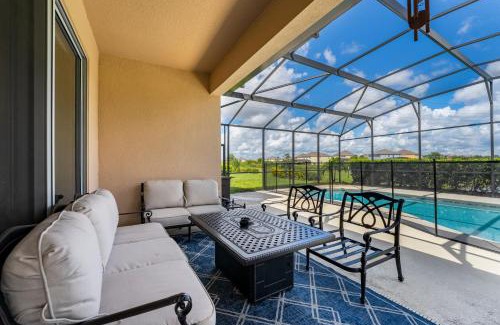 Davenport House | Modern 5BD, 4BA pool home in a golf resort community of Providence