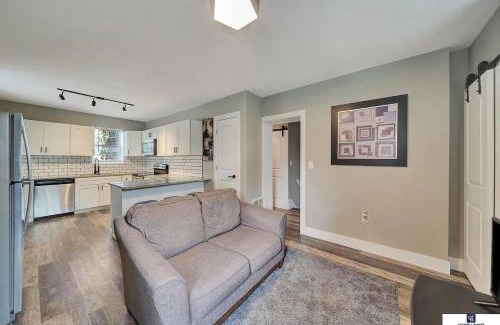 Lincoln Apartment | Modern and furnished apartment in downtown Lincoln