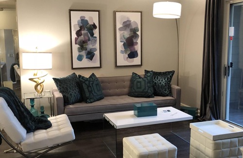 Loring Heights Apartment | Modern and Sophisticated