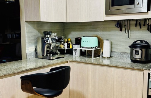 Ayala Alabang Condo | Modern and spacious 2BR condo. Prime location in Alabang