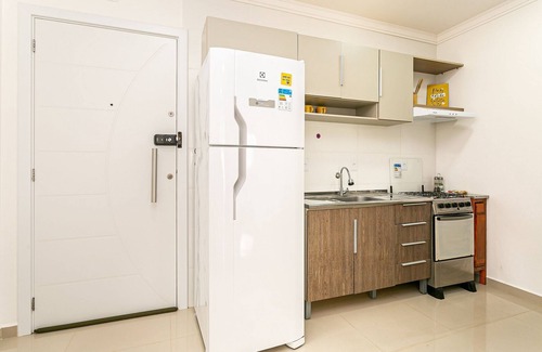 Ingleses do Rio Vermelho Apartment | Modern ap W/pool one Block From the Beach Rmi201