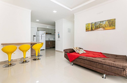 Ingleses do Rio Vermelho Apartment | Modern ap W/pool one Block From the Beach Rmi201
