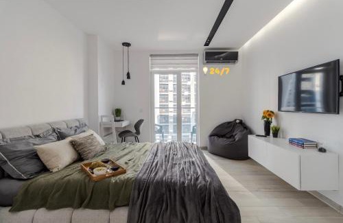 Lviv Apartment | Modern apartment in a new building near the center Free parking