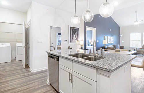 Antioch Apartment | Modern Apartment in Prime Location (ID9014X95)