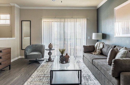 Fort Worth Apartment | Modern Apartment in Prime Location (ID8656X94)