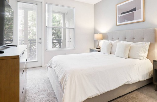 Foster City Apartment | Modern Apartment in Prime Location (ID4222X75)